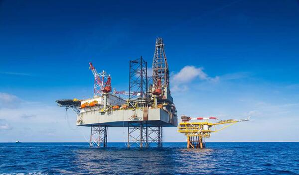 ����WTIԭ���ڻ�8���µ�2%��������ԭ���µ�1.9%